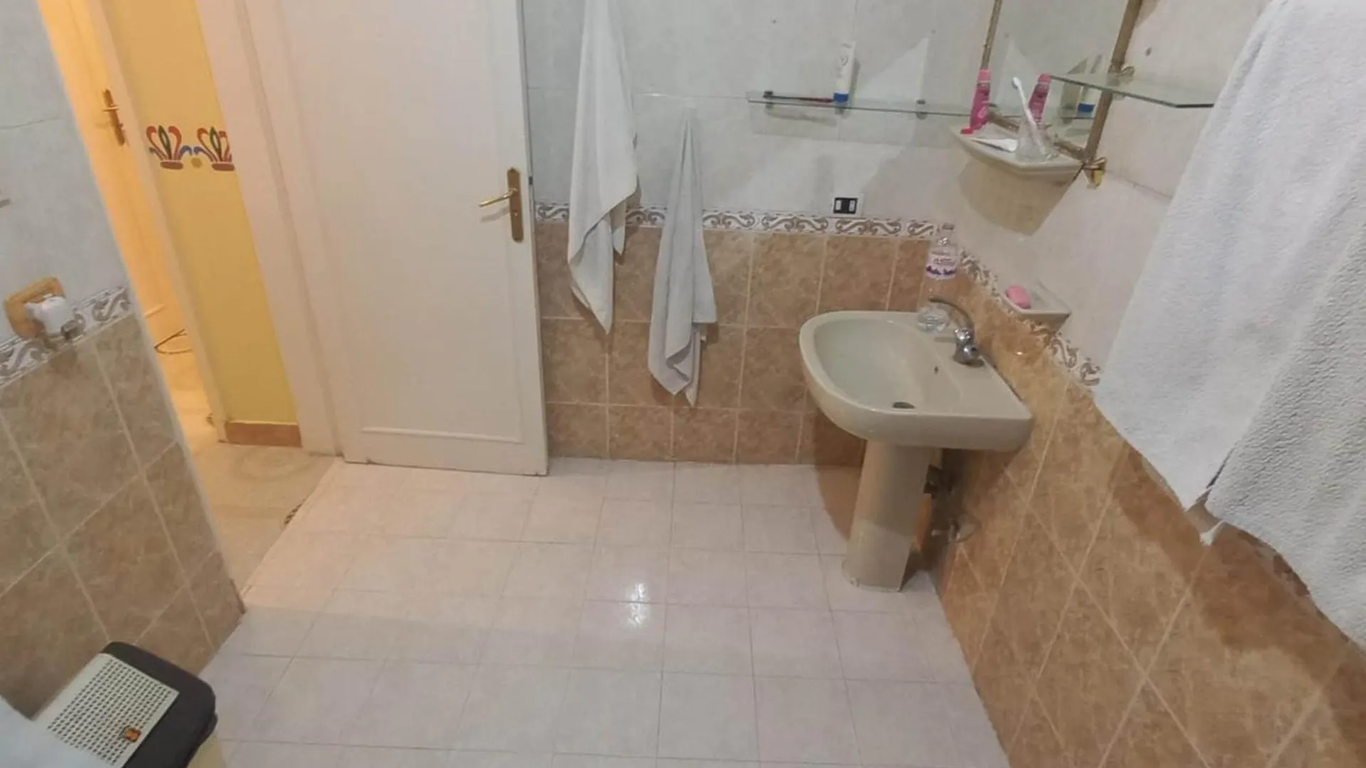 Des Freres Sayed Apartman Luxor